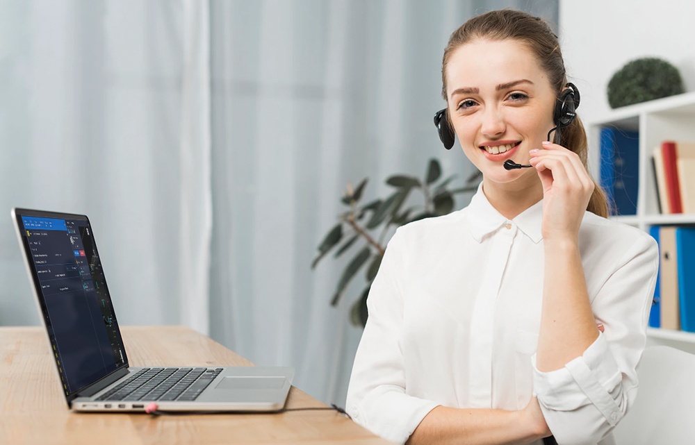 Communicate With Passengers and Drivers